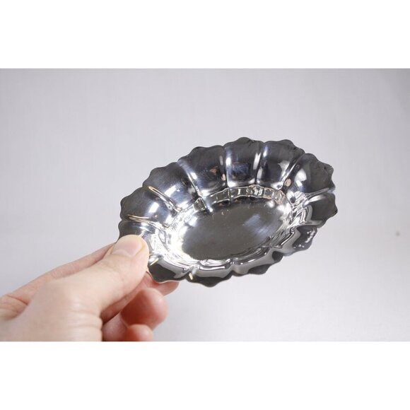 Vintage BIRKS Rideau plate nut dishes set of 4, small fingerbowls open salt - Picture 2 of 10